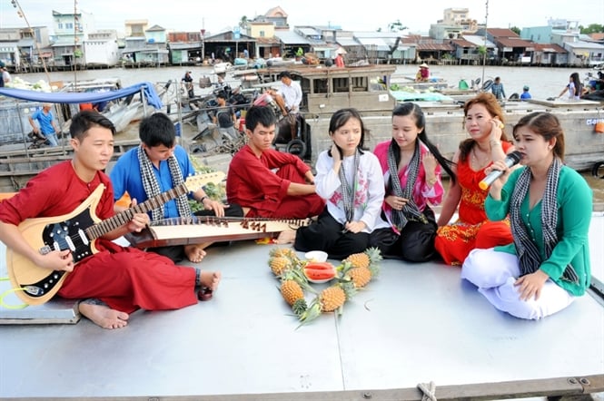 ĐỜN CA TÀI TỬ